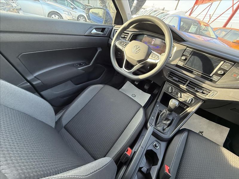 Volkswagen Polo TSI 70kW FACE VIRTUAL 15tKm - fotka 21 z 26