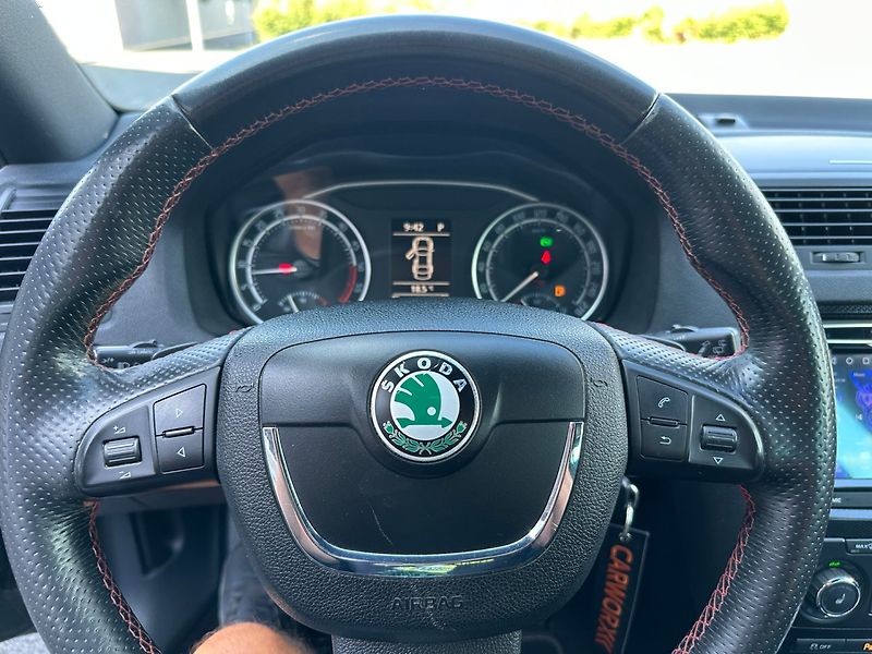 Škoda Octavia (2012) RS 2,0TDI 125kw DSG - fotka 17 z 21