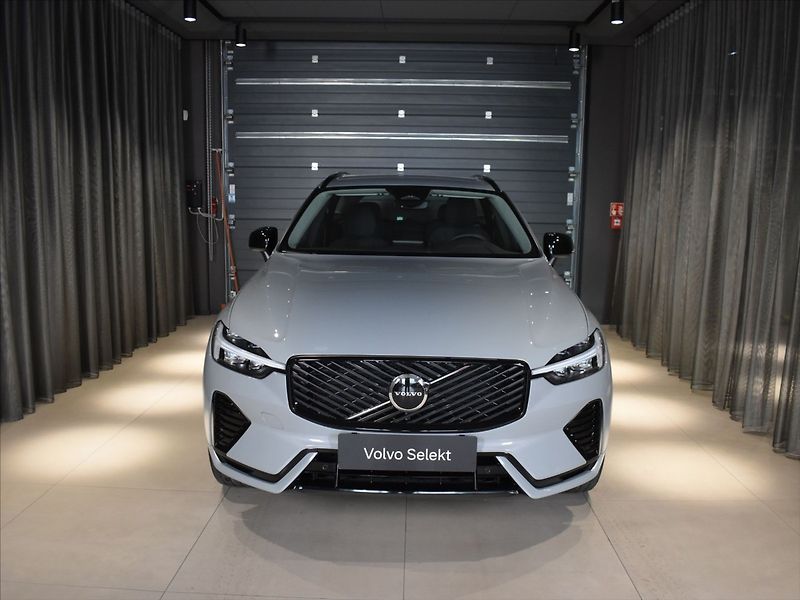 Volvo XC60 2,0 B5 AWD PLUS BLIS,Bezklíč - fotka 6 z 23