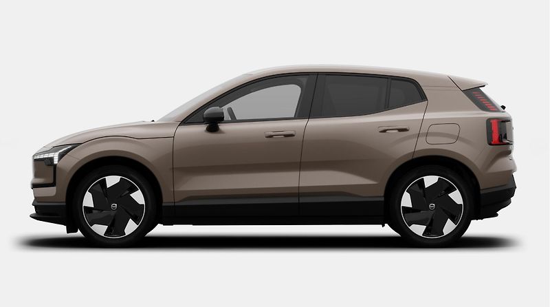 Volvo EX30 (2026) P8 AWD PLUS AUT - fotka 2 z 13