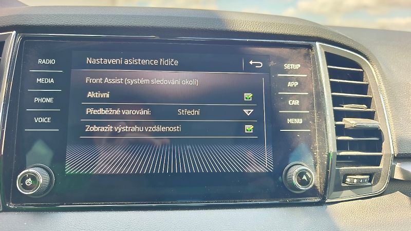 Škoda Karoq (2020) AMBITION PLUS TSI 1.5/110KW DS - fotka 29 z 33