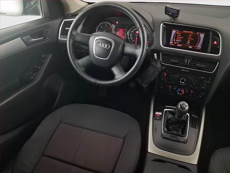 Audi Q5 (2009) 2.0 TDI, 4X4, Tempomat - fotka 7 z 18