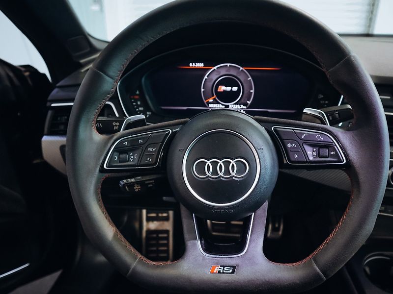Audi RS 5 Coupe quattro 331kW - fotka 15 z 19