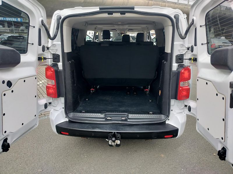 Opel Vivaro e, navigace, 9míst - fotka 24 z 27