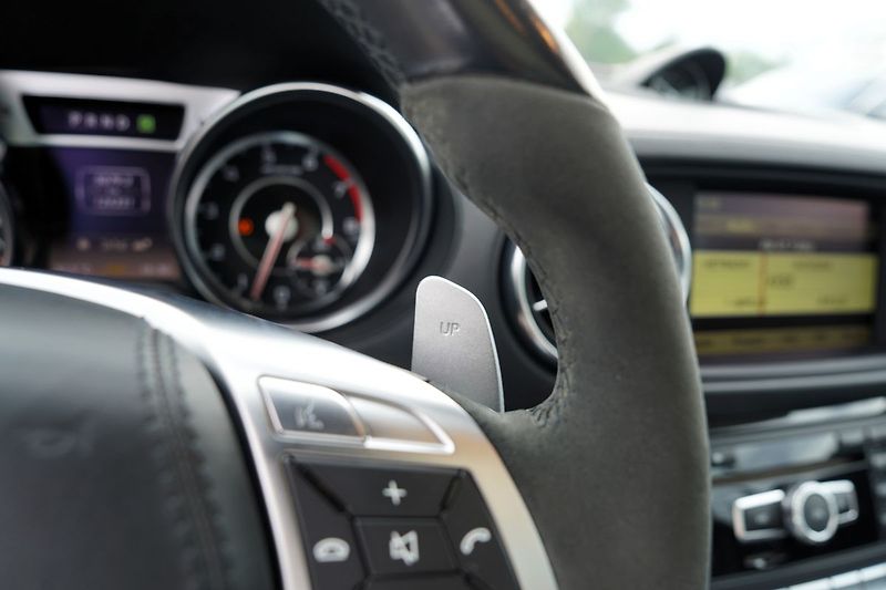 Mercedes-Benz SL 63 AMG Performance/ČR/570PS - fotka 49 z 50