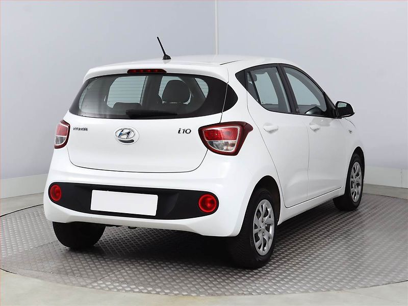 Hyundai i10 (2018) 1.0, Serv.kniha - fotka 5 z 12