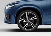 Volvo XC90 v provedení R-Design.