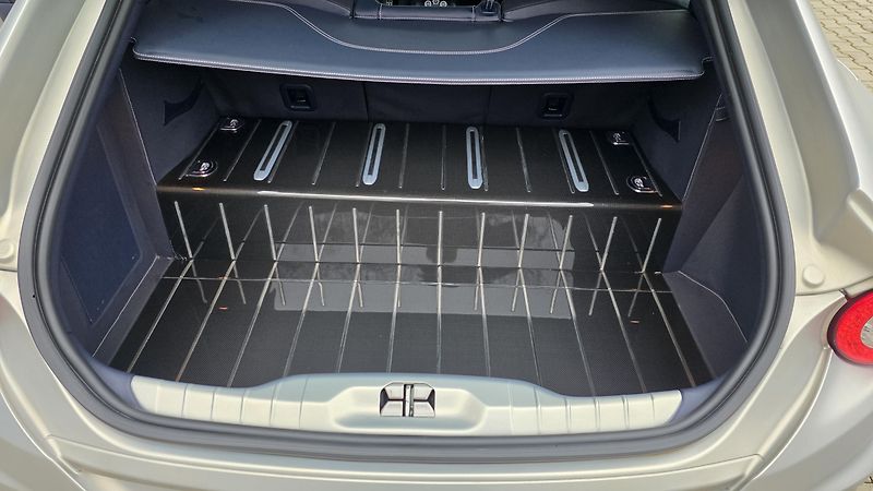 Ferrari FF (2015) INDIVIDUAL TailorMade ZÁRUKA - fotka 16 z 19