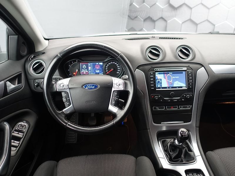 Ford Mondeo 2.0 TDCi Titan. man. nové brzd - fotka 7 z 31