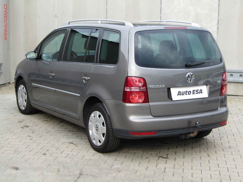Volkswagen Touran (2007) 1.4 TSi, TZ, p.čidla - fotka 6 z 15