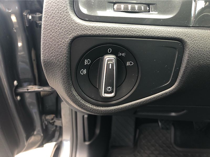 Volkswagen Golf Variant 2,0 TDI 4Motion - fotka 16 z 30
