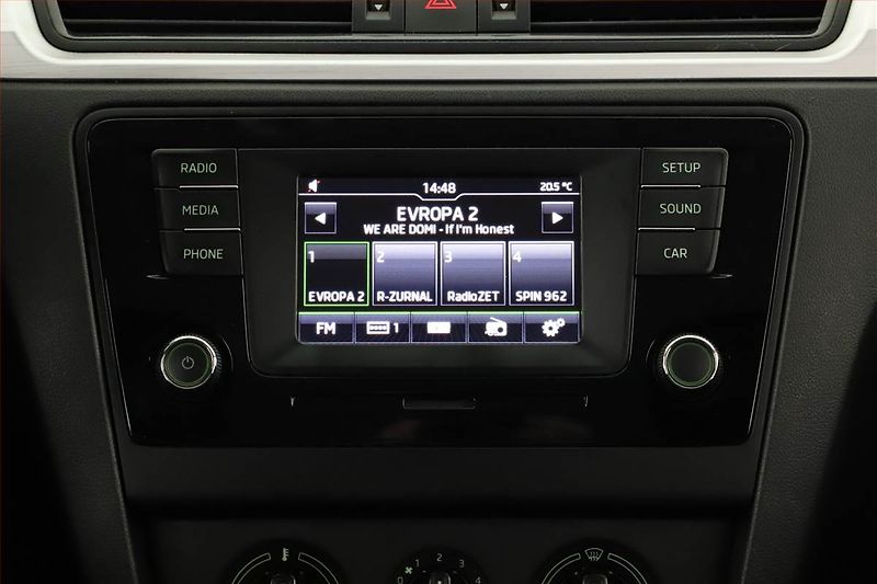 Škoda Rapid (2016) Spaceback 1.2 TSI, Tempomat - fotka 11 z 14
