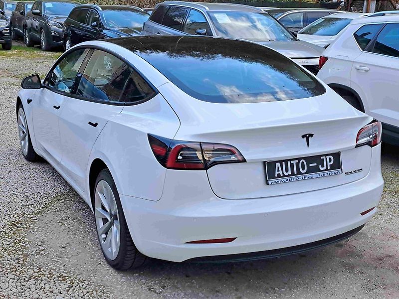 Tesla Model 3 AWD Long Range  19ALU  SOH-91% - fotka 5 z 16