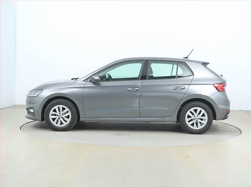 Škoda Fabia (2024) 1.0 TSI, Selection, FullLed - fotka 3 z 17
