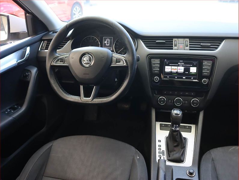 Škoda Octavia (2016) 2.0 TDI, 4X4, Automat, Navi - fotka 7 z 18