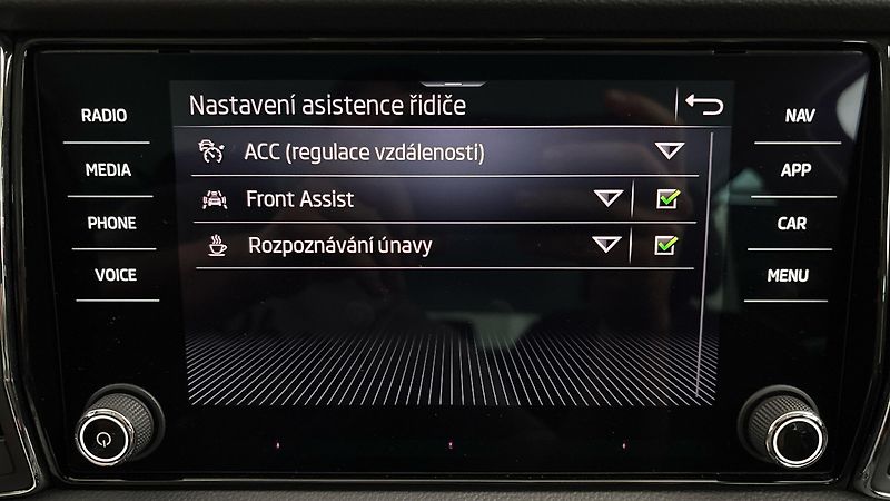 Škoda Kodiaq 2.0 TDI DSG 4x4 Style - fotka 25 z 28