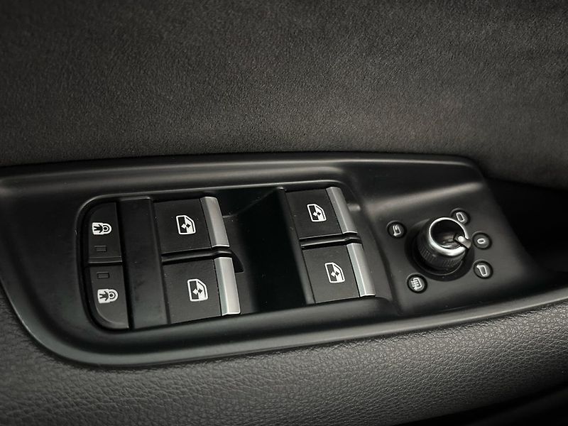 Audi Q7 S-Line TOP!! - fotka 21 z 32