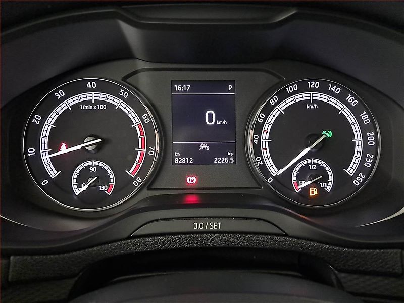 Škoda Karoq (2021) 1.5 TSI - fotka 11 z 21