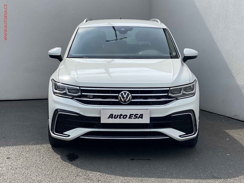 Volkswagen Tiguan (2021) 2.0 TSI 4x4, R-Line - fotka 2 z 25