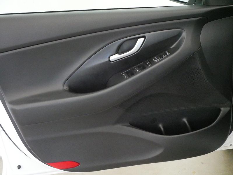 Hyundai i30 - fotka 12 z 26