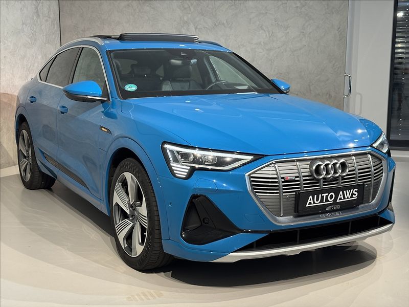 Audi e-tron 55  300kW Sportback S-Line LED - fotka 4 z 46