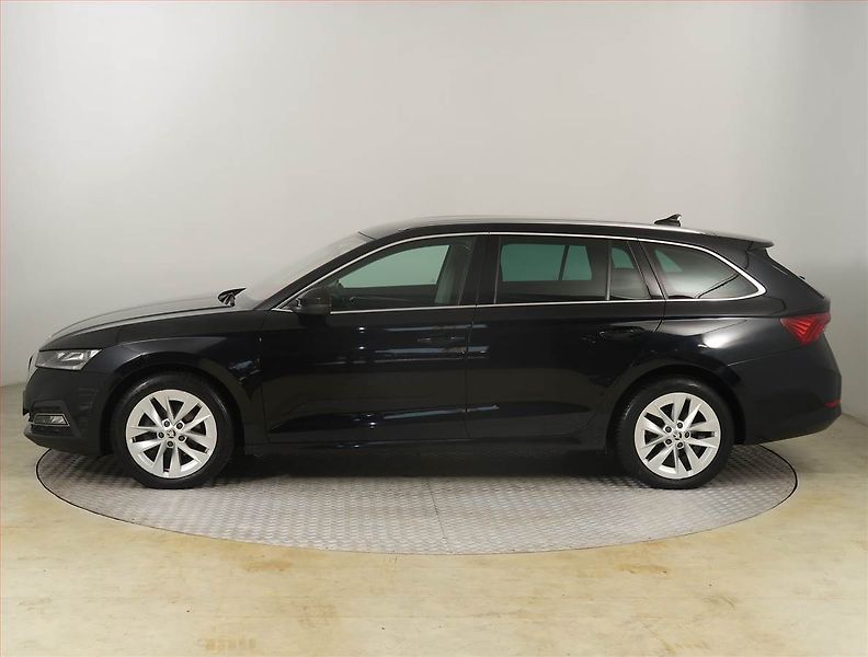 Škoda Octavia (2020) 2.0 TDI, Automat, Navi - fotka 3 z 27