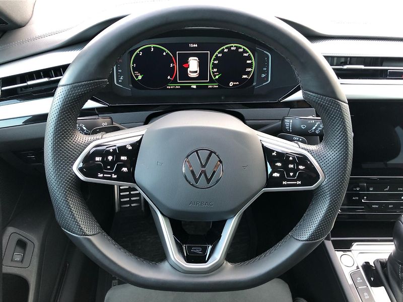 Volkswagen Arteon SB R-Line 2,0 TDI 7DSG 4MOT - fotka 17 z 30