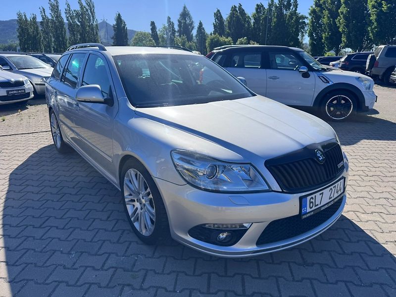 Škoda Octavia (2007) RS 2,0 TDI 125 KW 2X KOLA - fotka 5 z 50