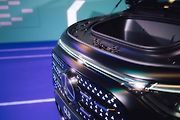 Mercedes-Benz letos odstartoval novou éru jako globální partner ženského tenisu (WTA). Své ambice v tomto sportu nyní potvrzuje i v České republice, kde v rámci ostravského turnaje představuje dvě klíčové novinky: novou generaci modelů GLB a GLC.