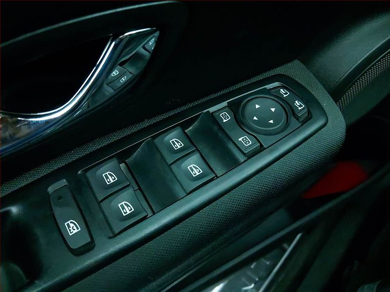 Renault Mégane (2016) 1.2 TCe, Tempomat - fotka 17 z 17