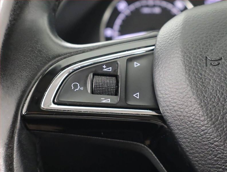 Škoda Superb (2015) Style 2.0 TDI, Serv.kniha - fotka 19 z 23