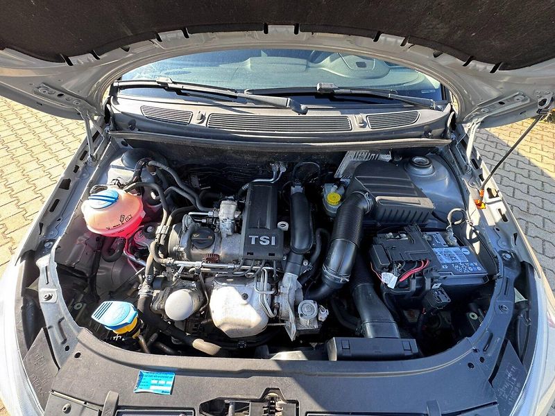 Škoda Roomster (2011) 1,2 TSI 77 KW KILOMETRY TAŽNÉ - fotka 39 z 50