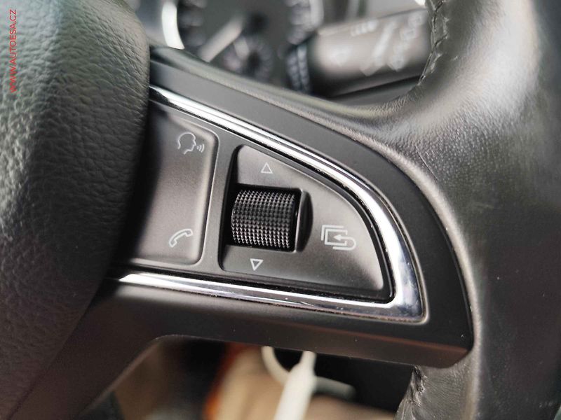 Škoda Octavia (2013) 1.6 TDi, Ambition, TZ - fotka 20 z 24