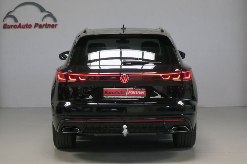 Volkswagen Touareg (2024) R-LINE 3,0TDI 210kW TOP VÝBAVA - fotka 3 z 50