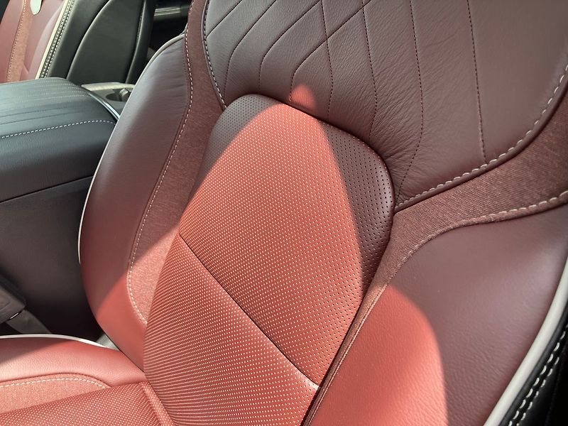 RAM 1500 (2025) 3.0 I6 548k LIMITED NIGHT-RED - fotka 15 z 48