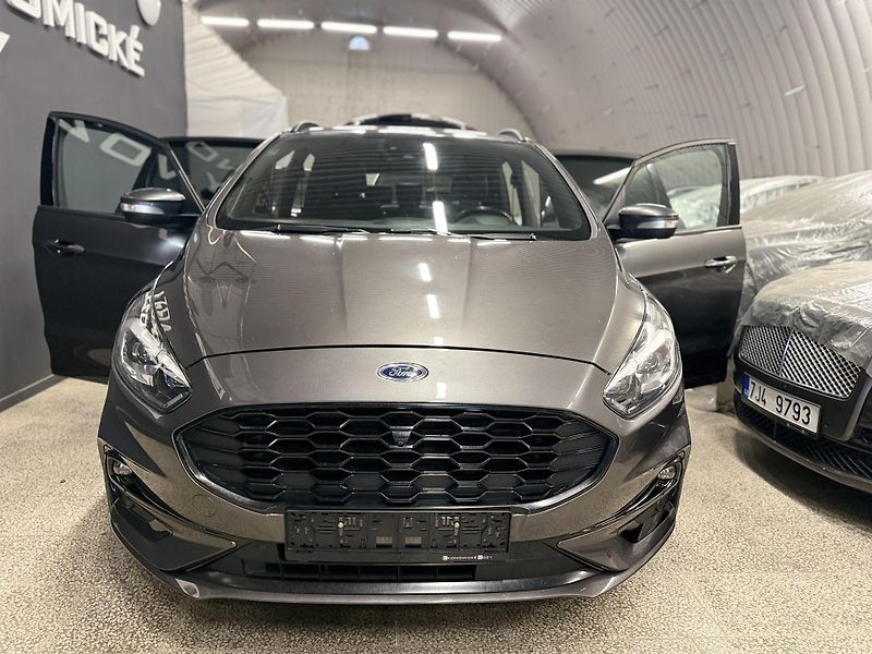 Ford S-MAX (2022) 2.5 HEV,ST-LINE,7REZERVOVÁNO - fotka 8 z 44