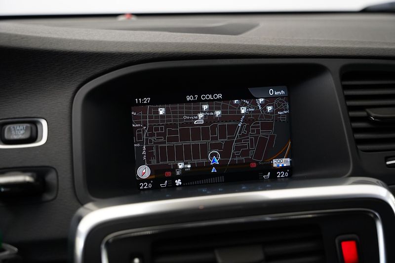 Volvo V60 - fotka 19 z 24