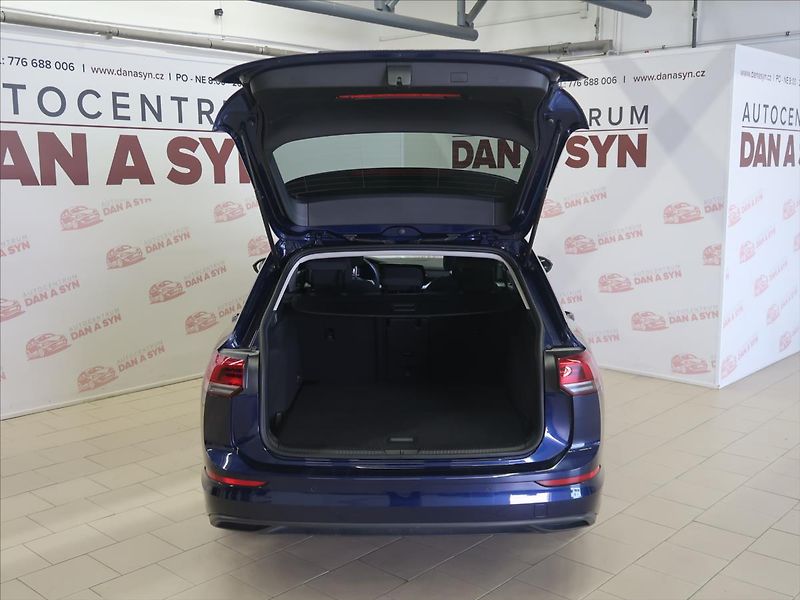 Volkswagen Golf 1,5 TSI Life 1.majitel CZ - fotka 7 z 40