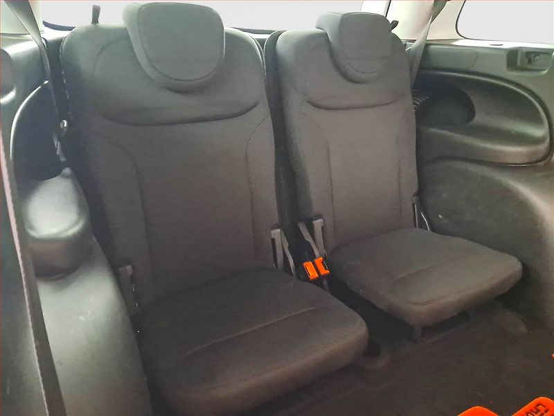 Fiat 500L (2015) 0.9 TwinAir, 7 míst, nová STK - fotka 16 z 20