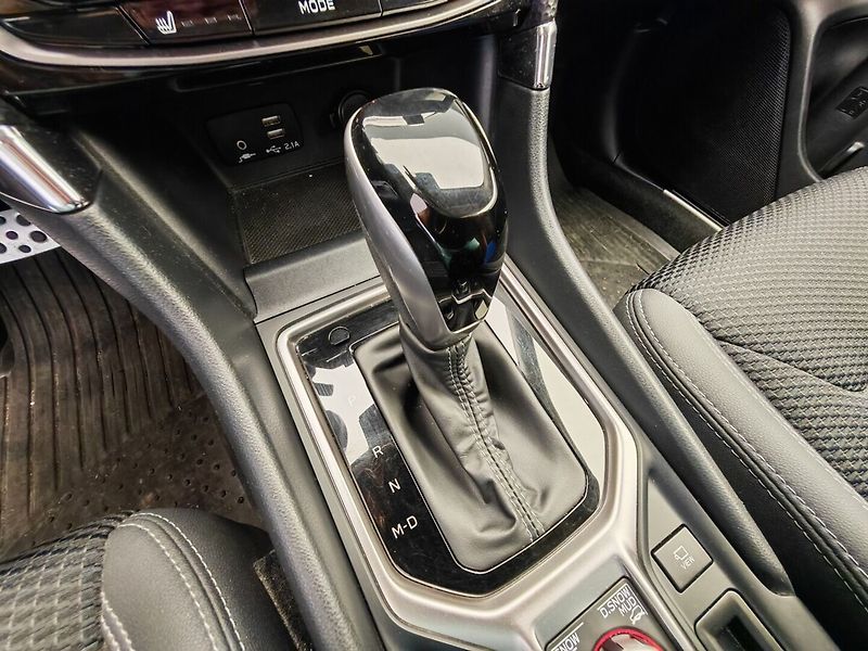Subaru Forester 2.0 benzin - fotka 41 z 48