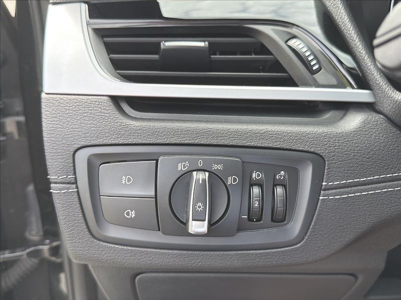 BMW X1 2,0 d 140 Kw xDrive ČR DPH - fotka 29 z 38