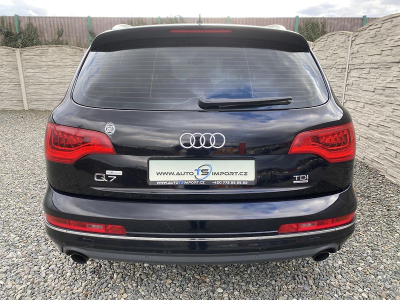 Audi Q7 3.0TDi 4x4 240PS FL 8Q SLINE!! - fotka 4 z 156