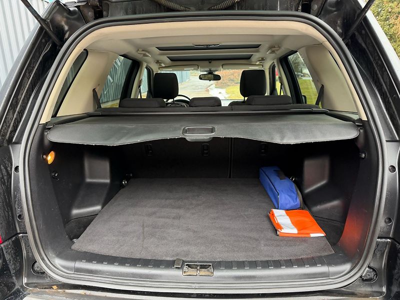 Land Rover Freelander 2 2,2TD4  4WD / servis.kn. - fotka 17 z 32