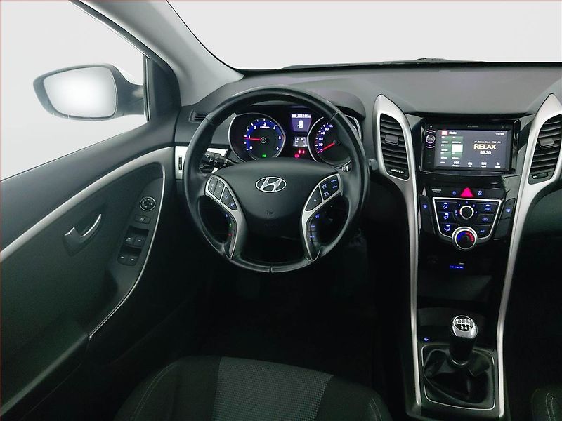 Hyundai i30 (2016) 1.6 CRDi, Serv.kniha, Tempomat - fotka 7 z 18