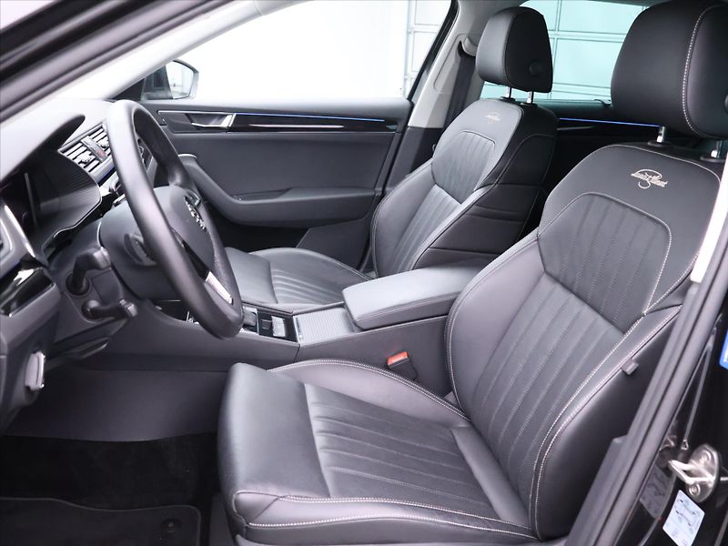 Škoda Superb 2,0 TDI 140kW DSG 4x4 L&K DPH - fotka 11 z 44