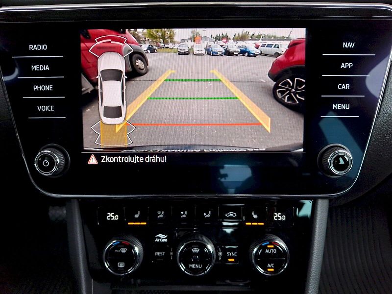 Škoda Superb (2021) Style Plus DSG 2,0TDi 110kW - fotka 29 z 35