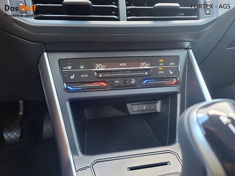 Volkswagen Taigo (2022) Life,1.0 TSI,81kW - fotka 20 z 25