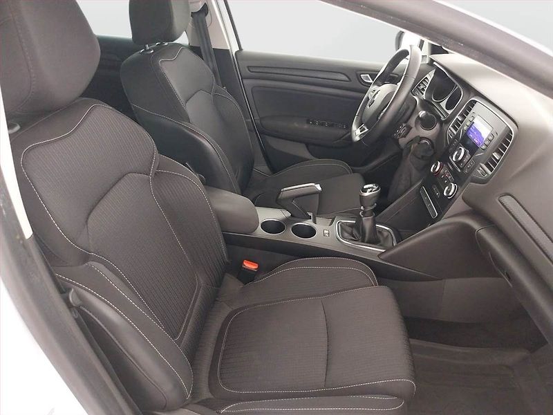Renault Mégane (2019) 1.3 TCe, Tempomat - fotka 9 z 19