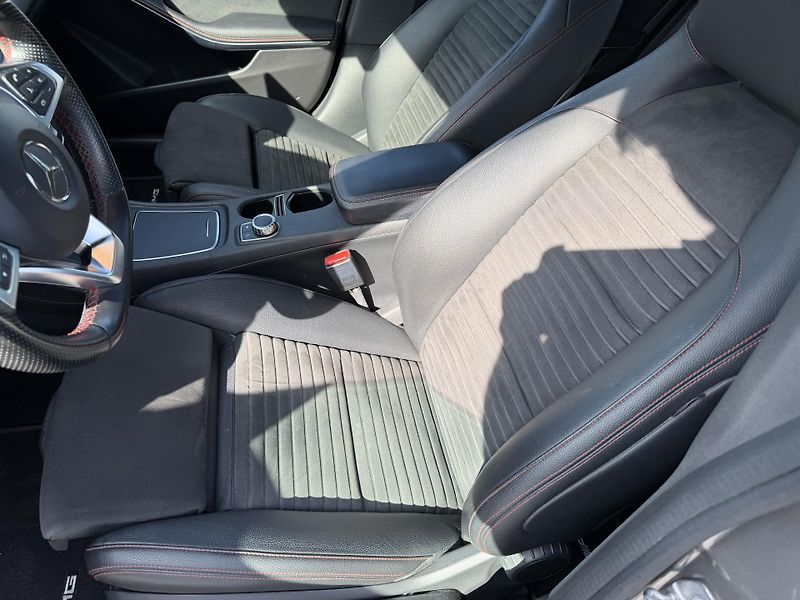 Mercedes-Benz CLA (2018) 180 90 kW / AMG line - fotka 15 z 19