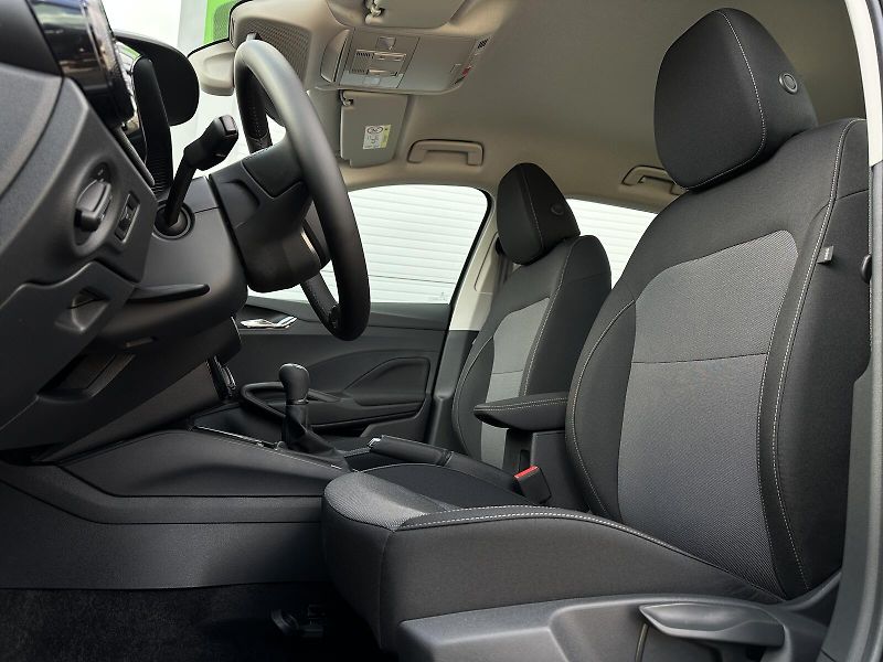 Škoda Fabia 1.0MPi 80PS LED V.Cockpit Temp - fotka 13 z 38